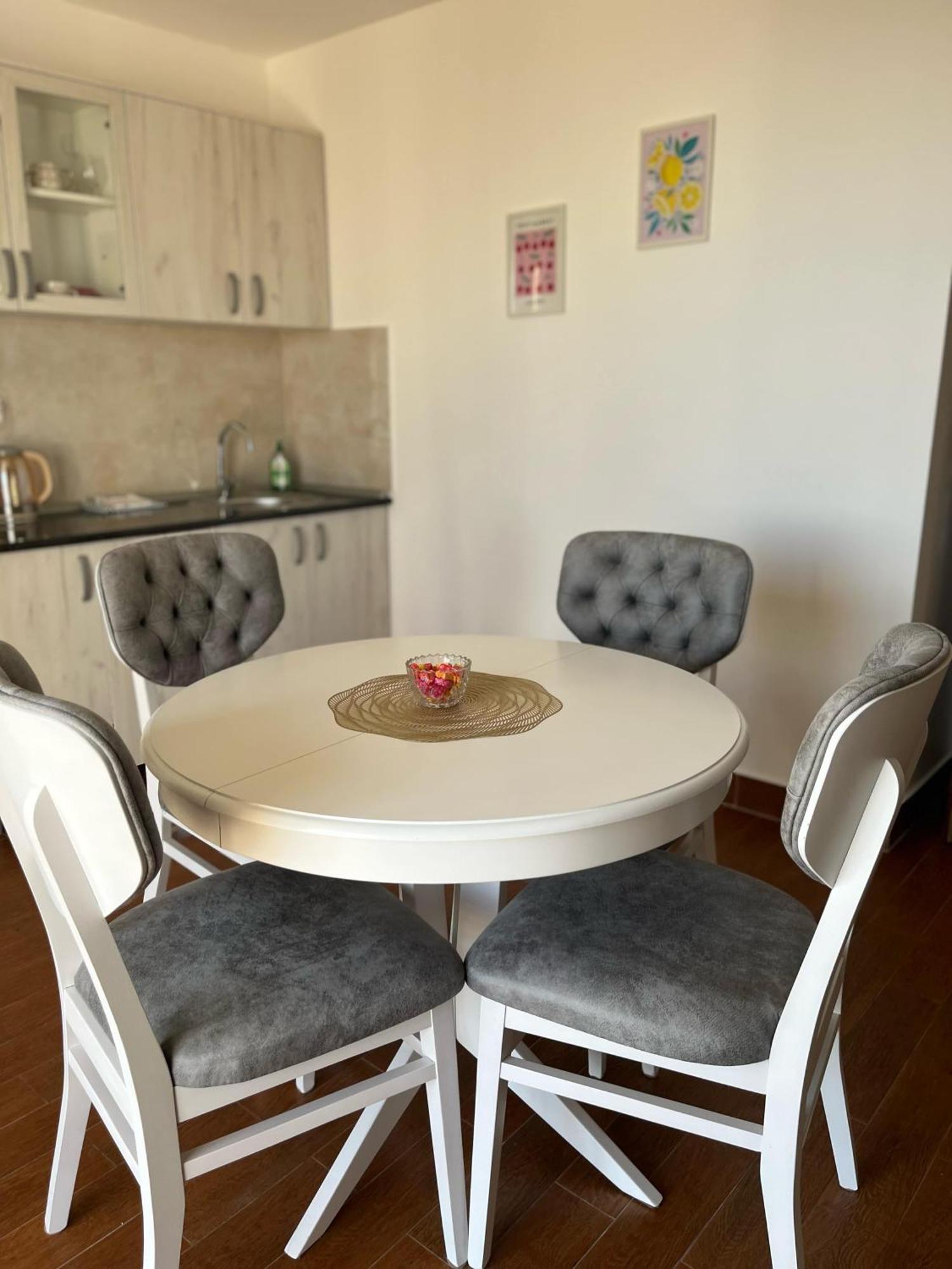 Surcin Apartment Ledine Eksteriør bilde